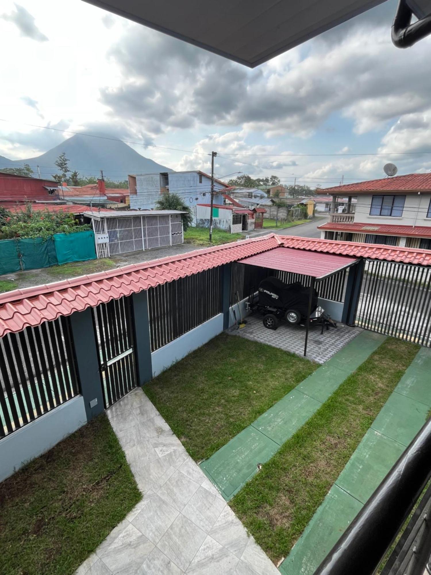 Alojamientos N&S La Fortuna Exterior photo